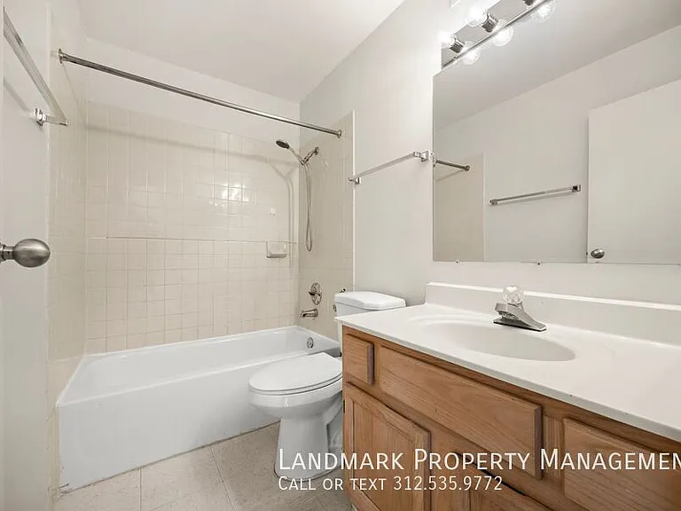 200 N Dearborn St #3201 — Photo 13