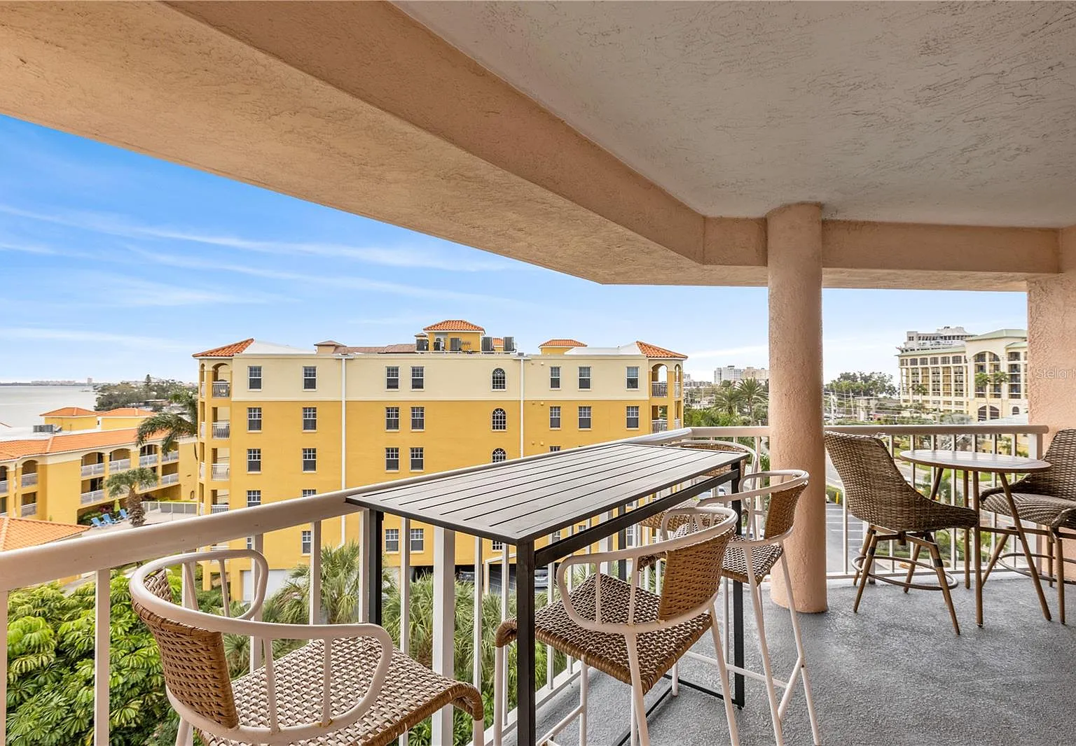 2 bed, 1220 sqft, $3,500 — Photo 2