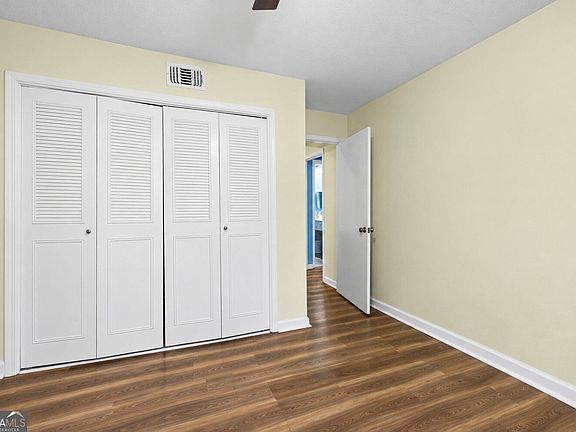 4th image of 6851 Roswell Rd Unit F3