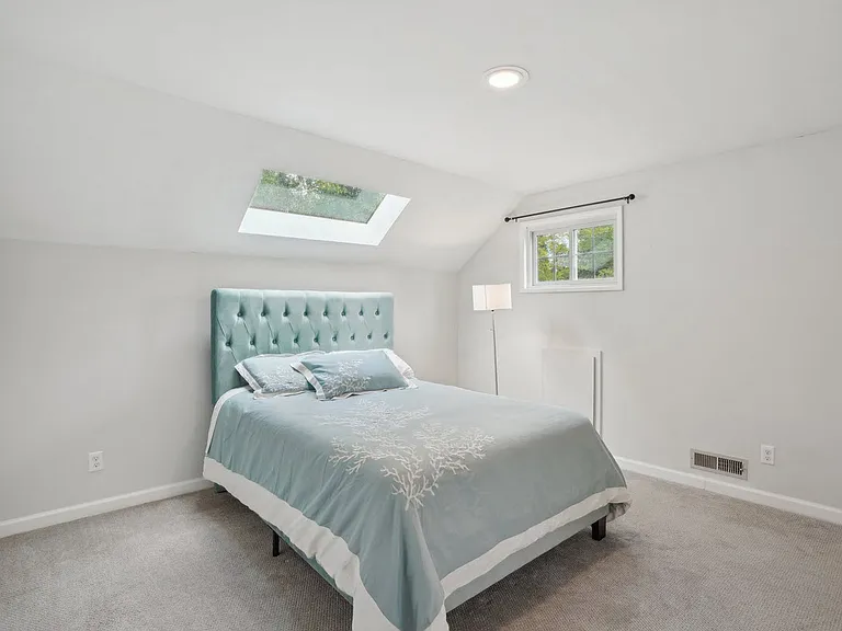 20365 SW Newcastle Pl — Photo 14