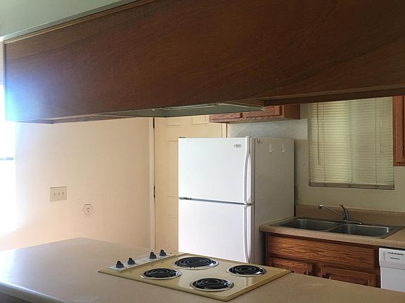4th image of 938 N Belvedere Ave APT 4