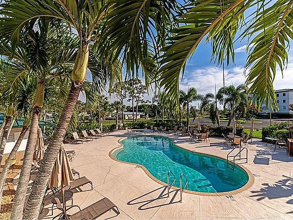 Pool and hot tub area