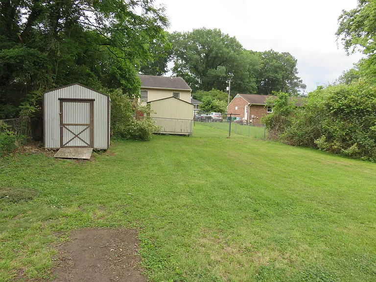 117 N Ivy Ave — Photo 16