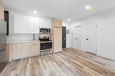 Rented by R New York