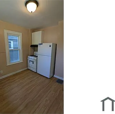 443 W Thornton St — Photo 31