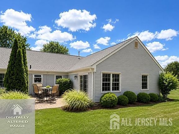 3rd image of 723B Mount Vernon Rd