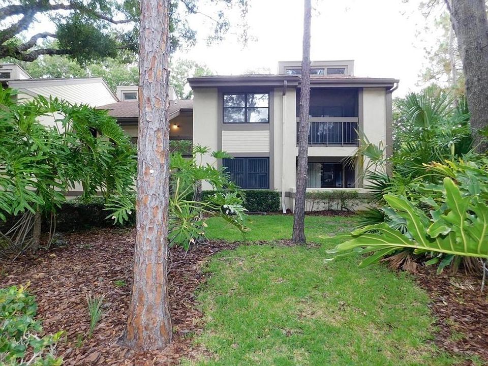 1st image of 135 Woodlake Wynde