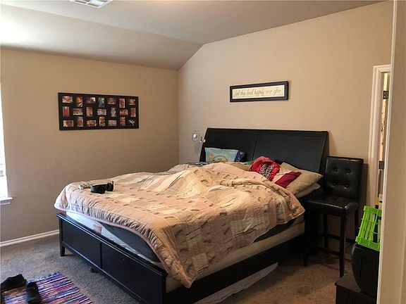 4th image of 8524 SW 48th St
