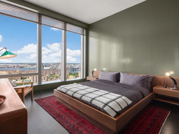 252 South Street image 3 of 27