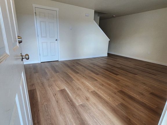 2nd image of 12923 109th Avenue Ct E