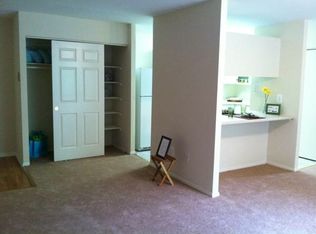 6 Haspert Rd APT A, Nottingham, MD 21236