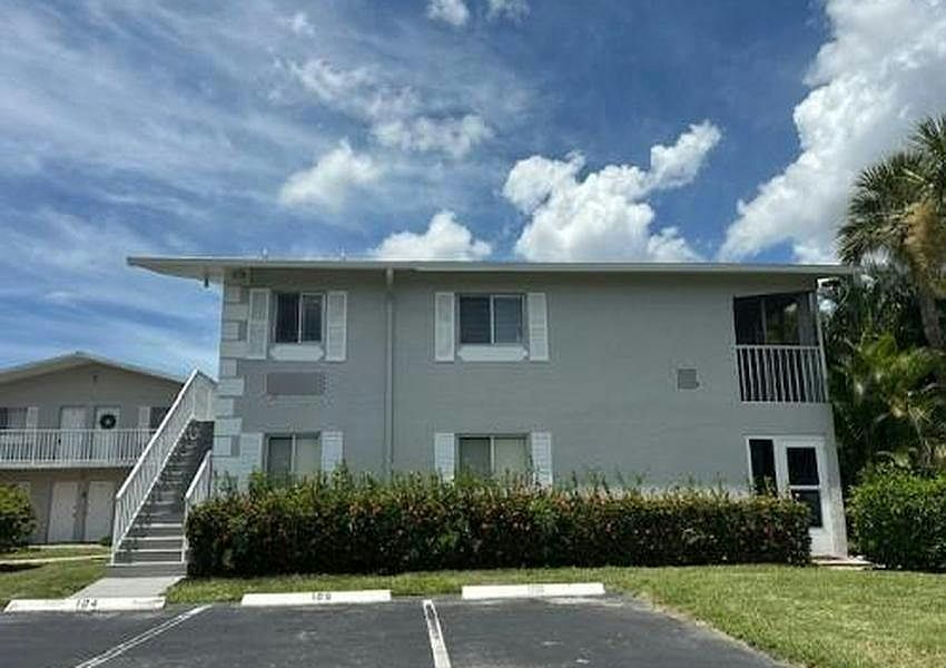 1st image of 8071 Country Rd Unit 203