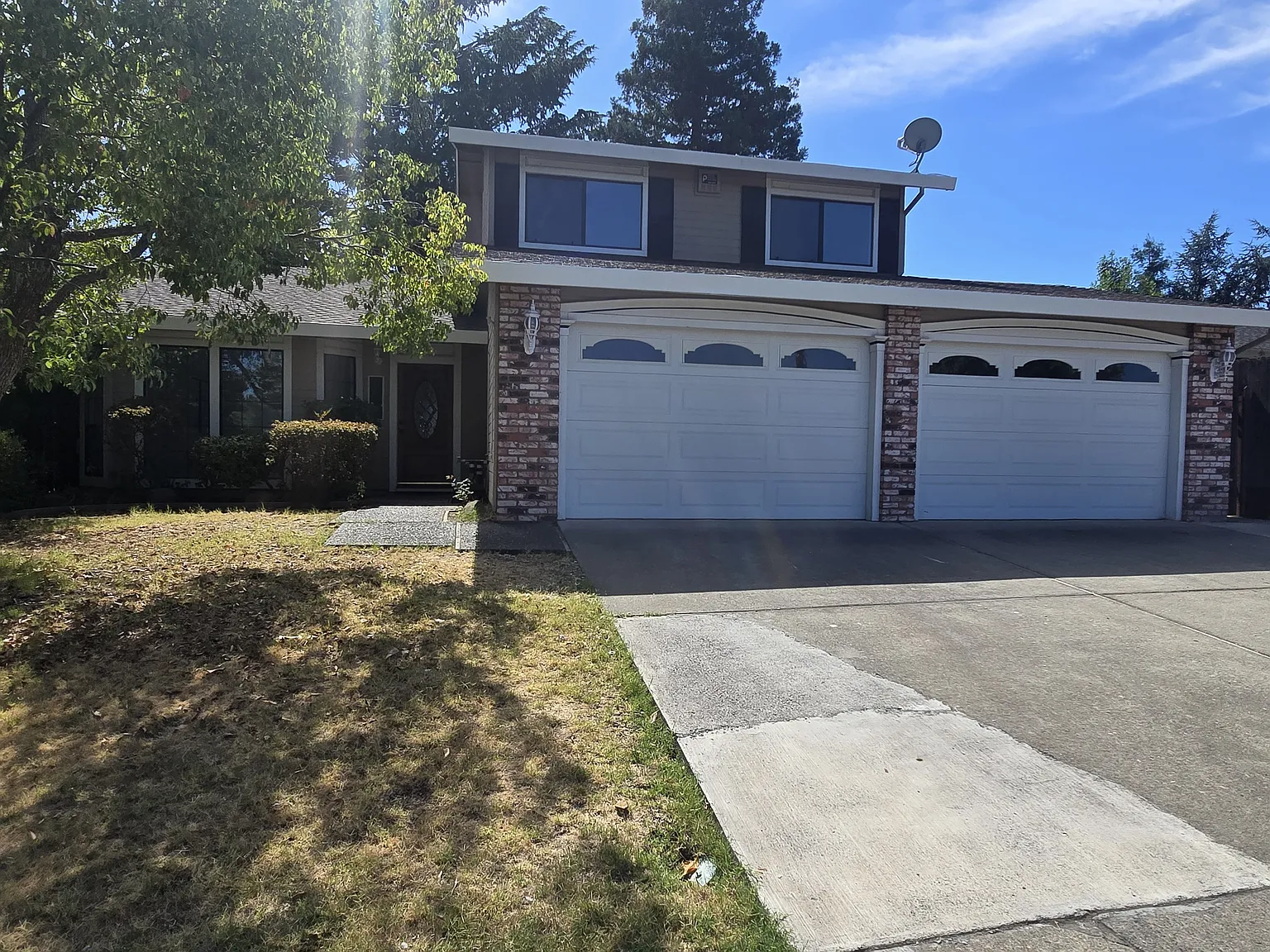 4 bed, 2148 sqft, $3,050 — Photo 2