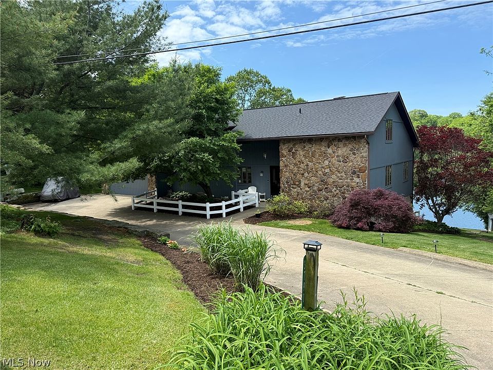 2nd image of 3790 E Buckhorn Dr