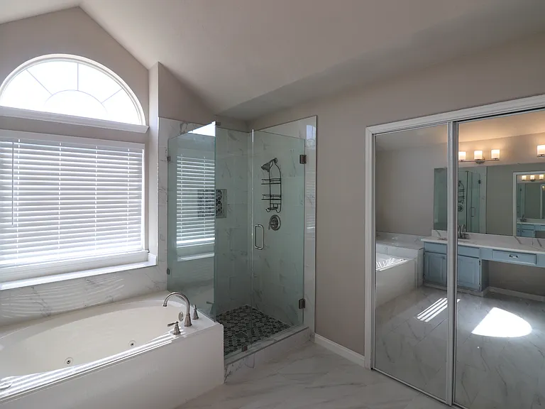 4606 Clay Dr — Photo 21