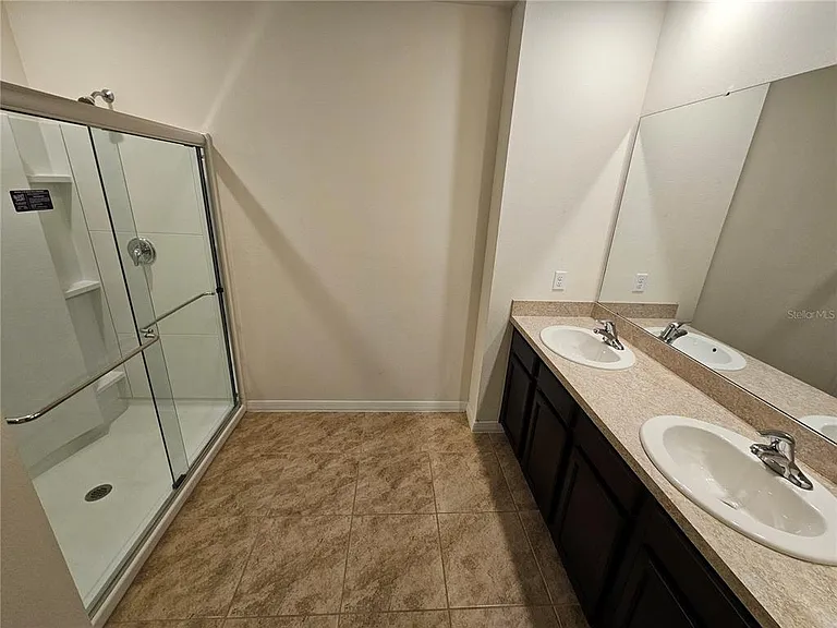 1387 Berry Ln — Photo 24