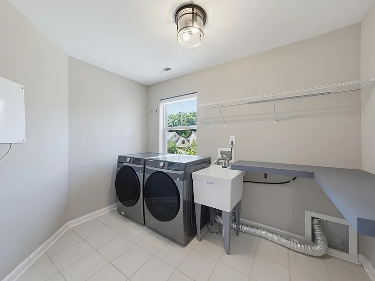 619 Laurel Berry Ct — Photo 30