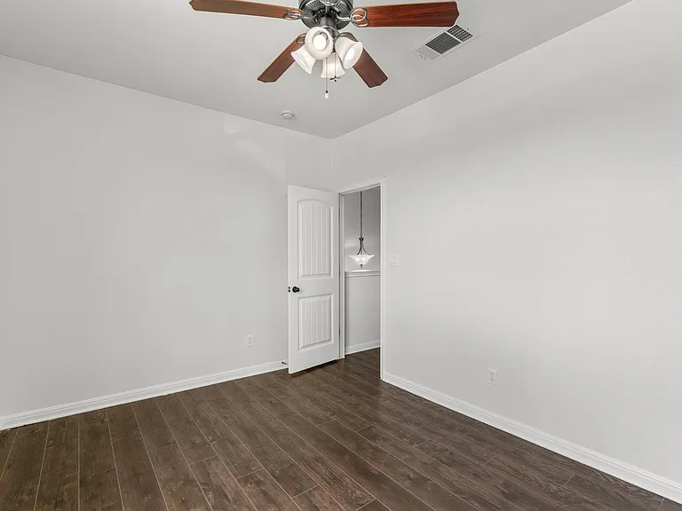 18613 Falcon Pointe Blvd — Photo 22
