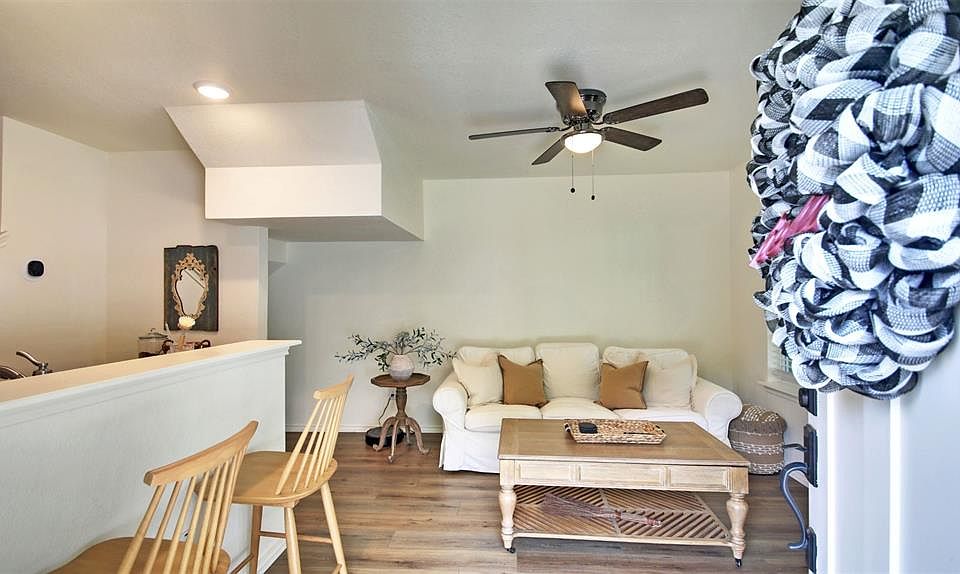 350 Debus Dr Taylor TX Zillow