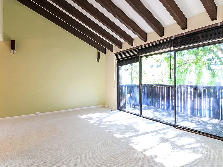 608 Woodside Sierra #2 — Photo 3