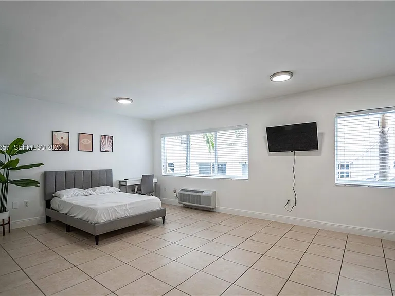 6971 Carlyle Ave #107 — Photo 2