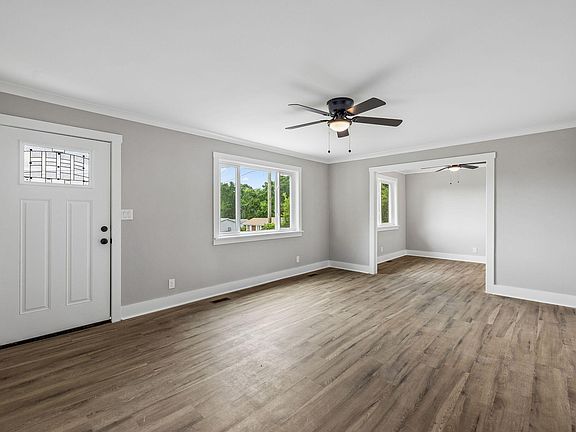 3rd image of 123 Artie Ln