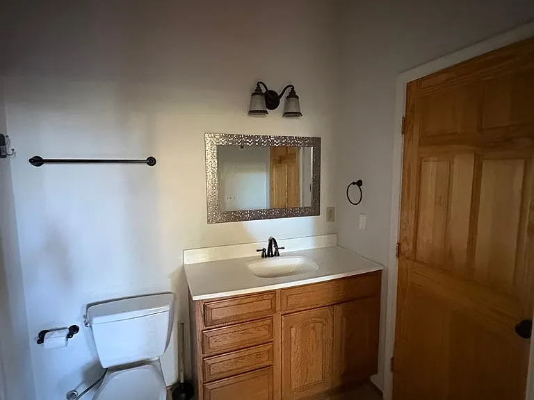 102 Russell St #101 — Photo 18