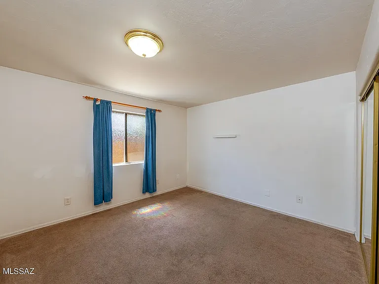 2218 N Belvedere Ave — Photo 13