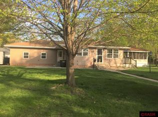 1106 Willow Ct, Saint Peter, MN 56082