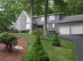 135 Pruett Pl, Oakdale, CT 06370