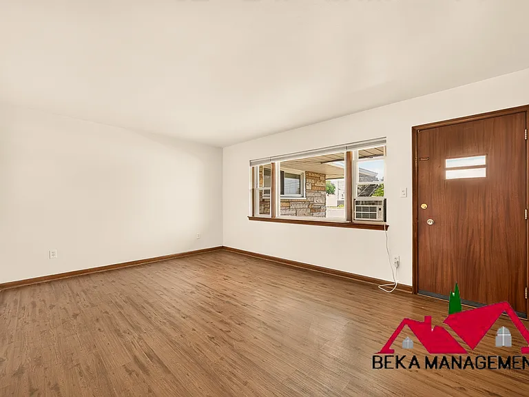 12523 Pennsylvania Rd #6 — Photo 12