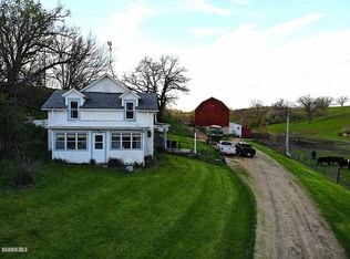 2630 W Longhollow Rd, Elizabeth, IL 61028