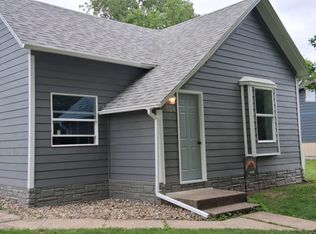 504 Center Ave, Garretson, SD 57030