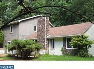 701 Ridge Valley Rd, Sellersville, PA 18960