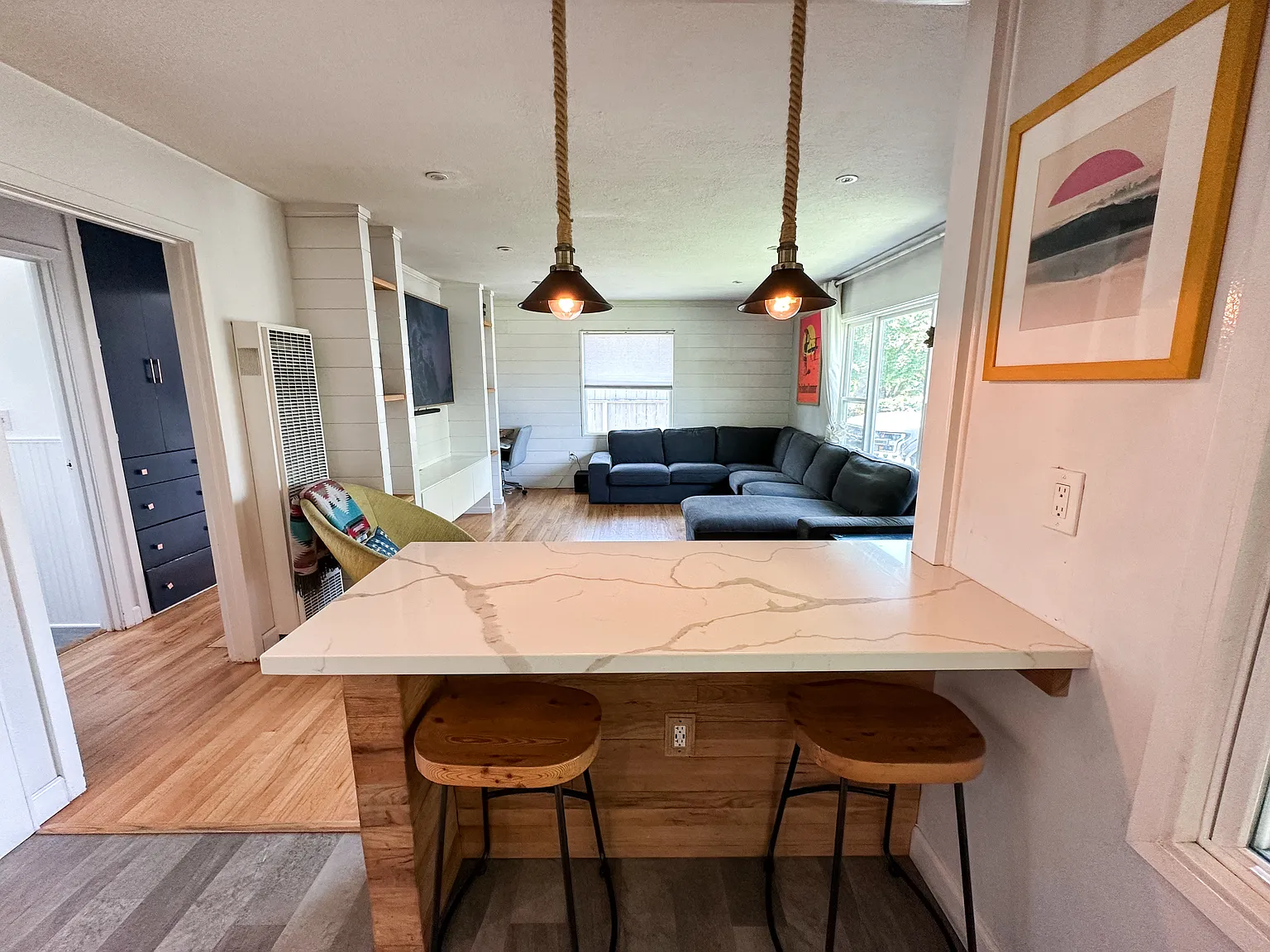 3 bed, 1237 sqft, $5,750 — Photo 2