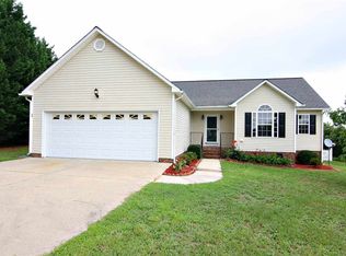 55 Victoria Hills Dr, Fuquay Varina, NC 27526