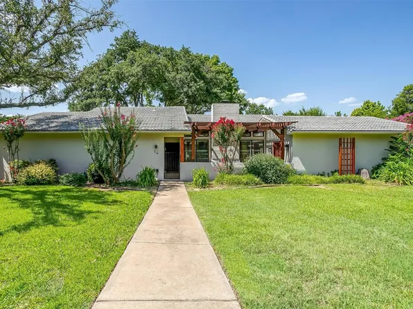 14 Legend Rd, Benbrook, TX 76132