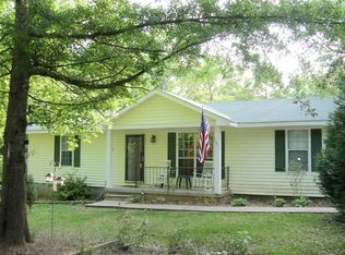 902 Polk Rd, Moreland, GA 30259