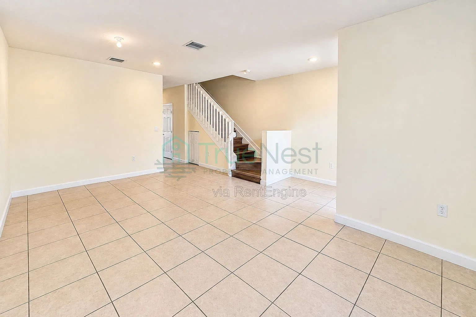 3 bed, 2.5 bath, 1723 sqft, $2,750 — Photo 4