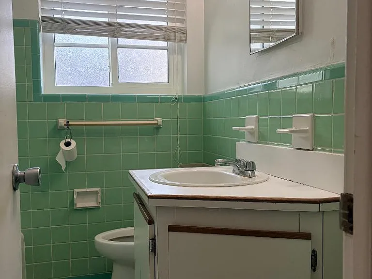 2842 Sydney St #4 — Photo 11