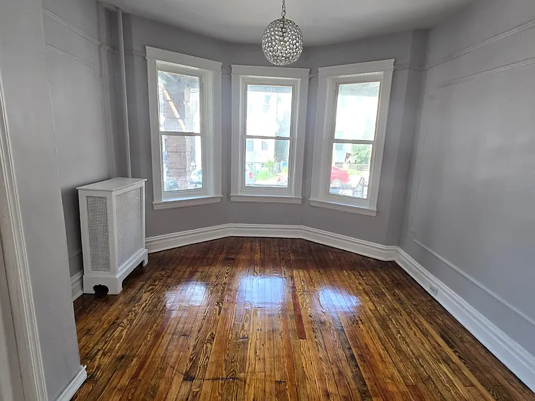 211 Grant Ave #1 — Photo 5