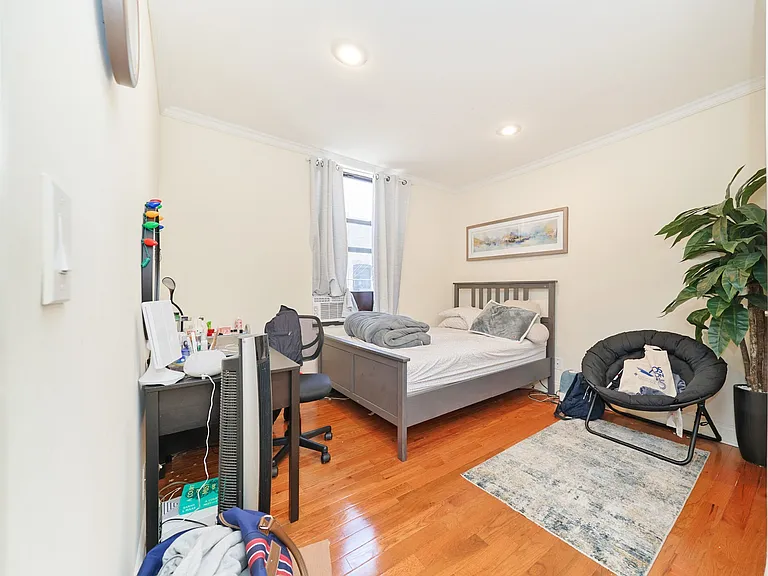 1590 Amsterdam Ave #44 — Photo 5