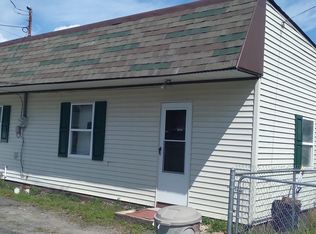 1068 Emerald Ct, Hazleton, PA 18202