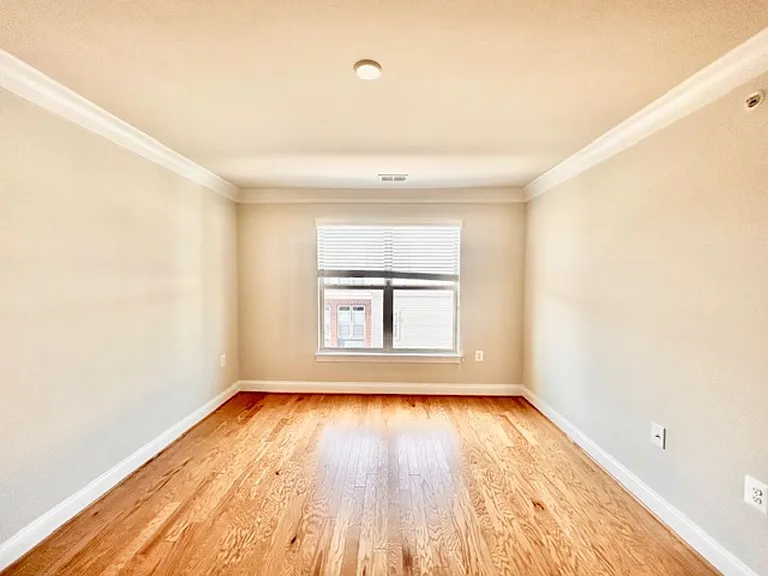 140 Copley Cir #22-B — Photo 32