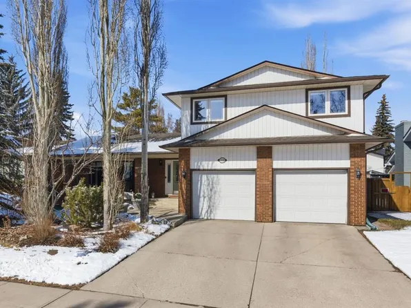 352 S Oakside Cir SW, Calgary, AB T2V 4K4