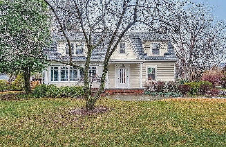 1st image of 158 Mountain Way