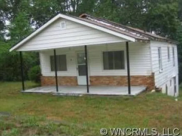 117 Dellwood Ave, Swannanoa, NC 28778