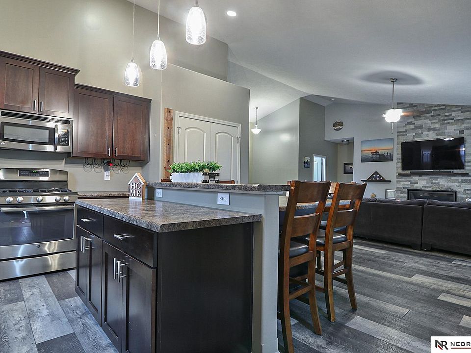 17116 Joanne Dr, Omaha, NE 68136 | Zillow