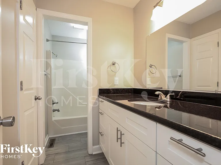 5021 Westhaven Ln — Photo 10