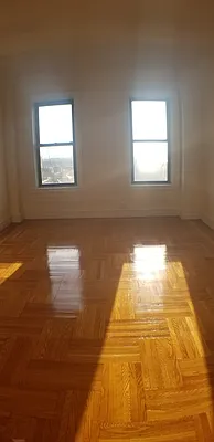 Rented by Roberto Guilbet, LREB | media 33